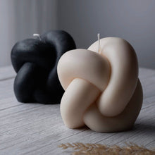 Load image into Gallery viewer, ALLURE CA - Large Black Knot Candle
