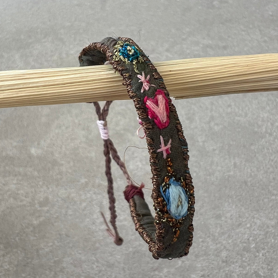 ANTOMOON Silk Embroidered Bracelet Medium - DUXSTYLE- The Earth Collection- Khaki