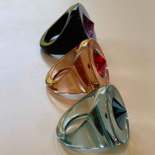 Load image into Gallery viewer, Miravidi Bijoux Bay Acrylic Ring GREY with CLEAR STONE - DUXSTYLE
