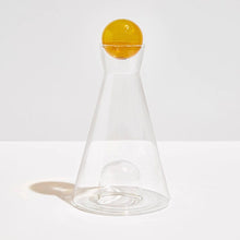 Load image into Gallery viewer, FAZEEK Vice Versa Carafe-Clear and Amber - DUXSTYLE
