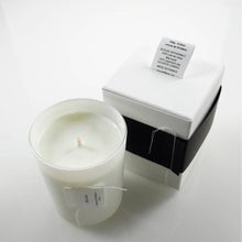 Load image into Gallery viewer, COUSU DE FIL BLANC Handmade Candle BLACK THÉ - DUXSTYLE
